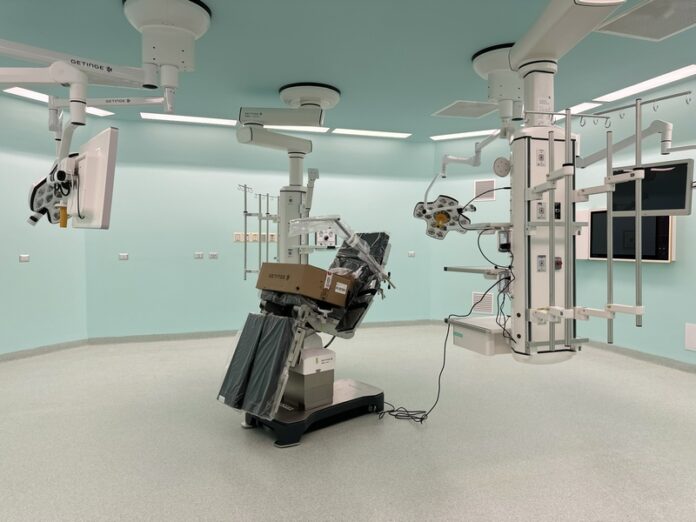 Antes de recibir pacientes: Pruebas y simulaciones preparan los nuevos pabellones del Hospital Regional de Ñuble